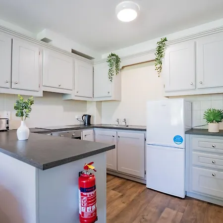 Apartment 65 - Spacious Three Bed